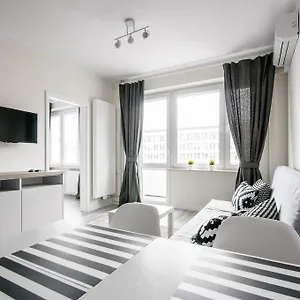 Apartament Centrum żurawia , Warszawa Polska